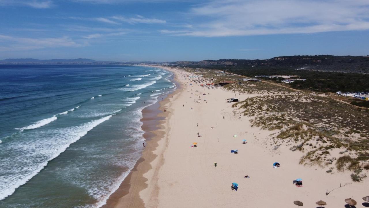 Manawa Camp Bed and Breakfast Costa da Caparica Exterior foto