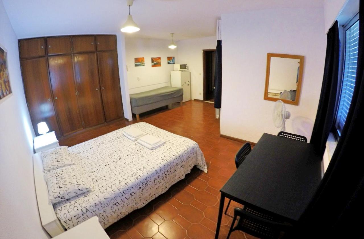 Manawa Camp Bed and Breakfast Costa da Caparica Exterior foto