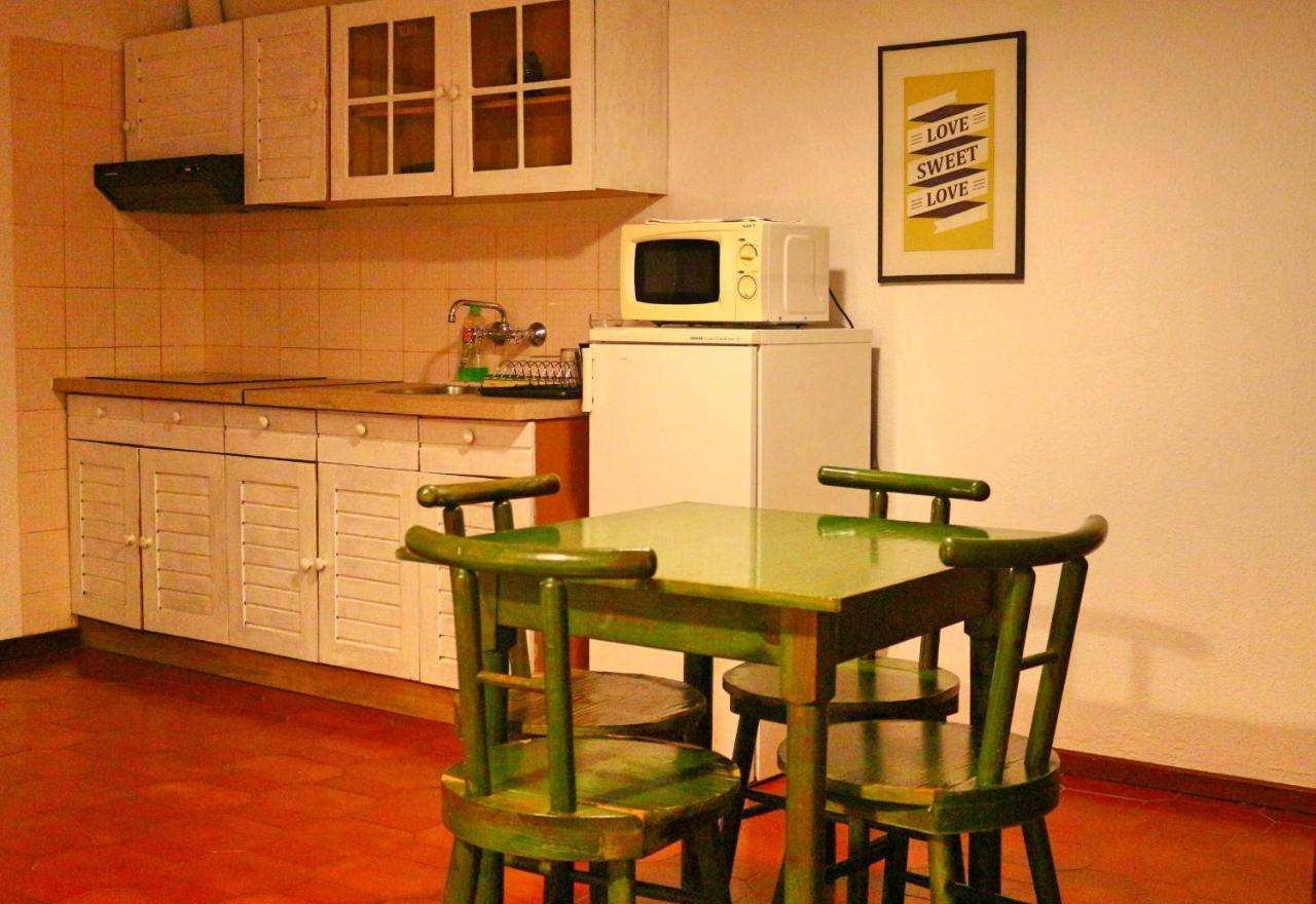Manawa Camp Bed and Breakfast Costa da Caparica Exterior foto