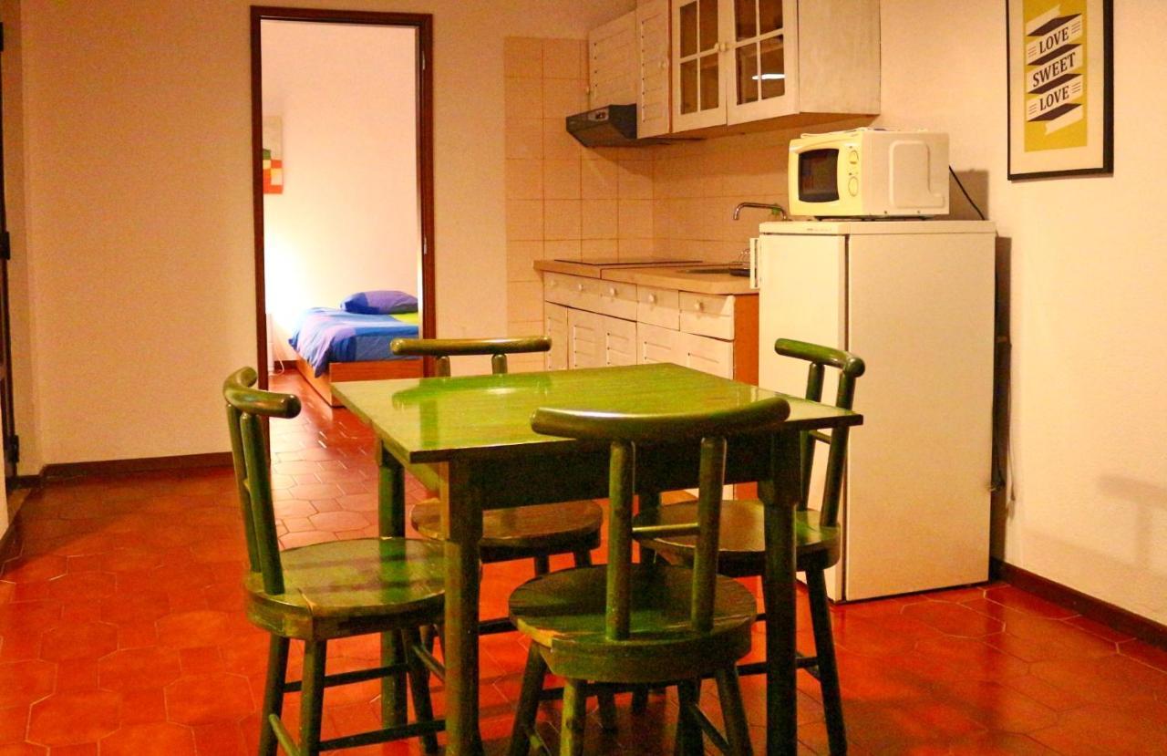 Manawa Camp Bed and Breakfast Costa da Caparica Exterior foto