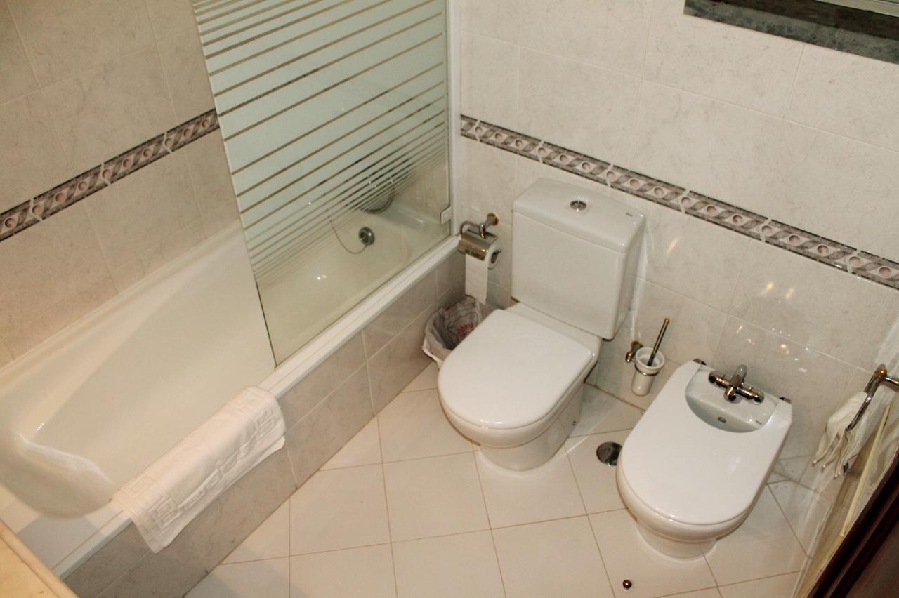 Manawa Camp Bed and Breakfast Costa da Caparica Exterior foto