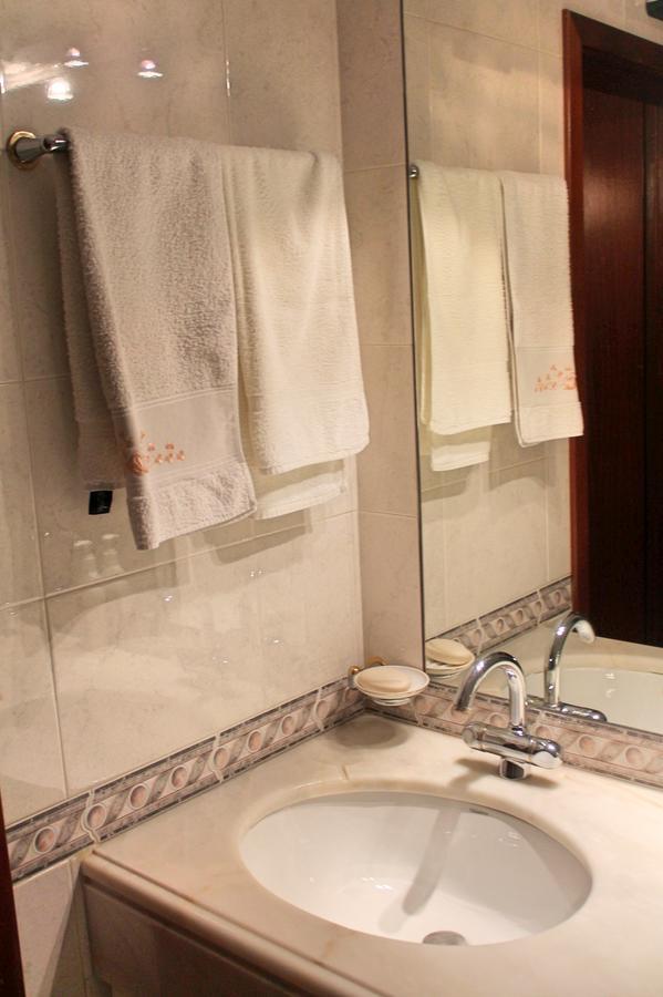 Manawa Camp Bed and Breakfast Costa da Caparica Exterior foto